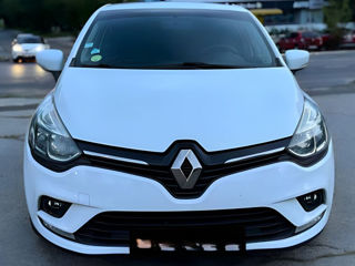 Renault Clio foto 2