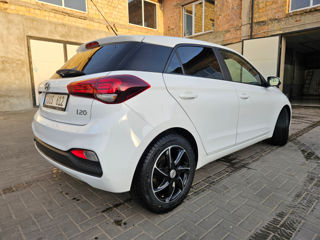 Hyundai i20 foto 6