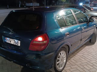 Nissan Almera foto 8