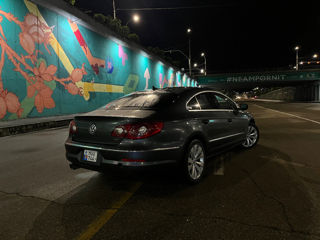 Volkswagen Passat CC foto 2