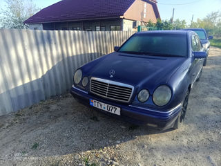 Mercedes E-Class