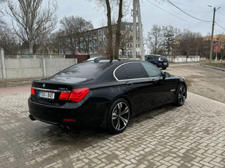 BMW 7 Series foto 4