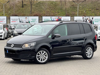 Volkswagen Touran foto 3