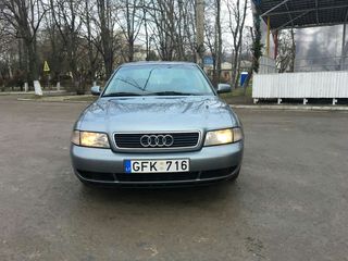 Audi A4 foto 1