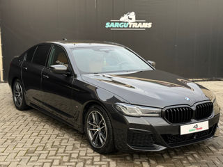 BMW 5 Series foto 3