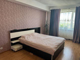 Apartament cu 2 camere, 75 m², Poșta Veche, Chișinău foto 5