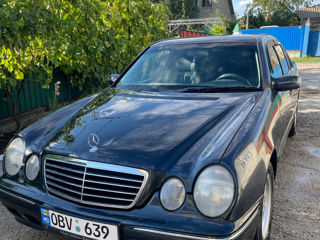 Mercedes E-Class