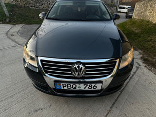 Volkswagen Passat foto 3