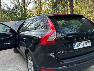 Volvo XC60 foto 6