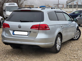 Volkswagen Passat foto 4