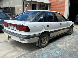 Mitsubishi Lancer foto 4