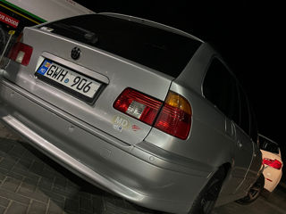 BMW 5 Series foto 6