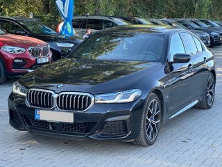 BMW 5 Series foto 1