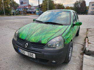 Renault Clio foto 4