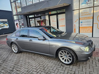 BMW 7 Series foto 2