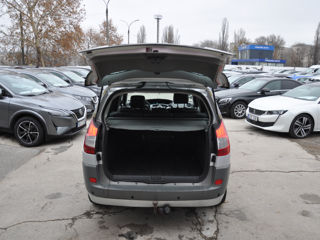 Renault Grand Scenic foto 8