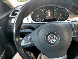 Volkswagen Passat foto 3