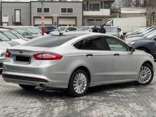 Ford Fusion foto 3