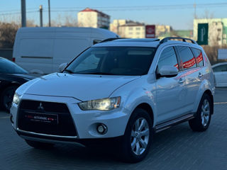 Mitsubishi Outlander foto 3