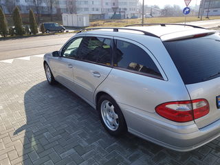 Mercedes E Class foto 3