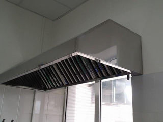 Sisteme de ventilație cu hote din inox pentru bucatarii profesionale foto 4