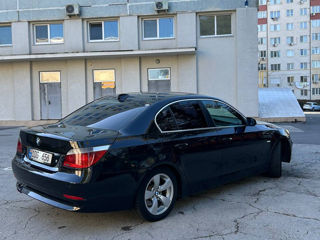 BMW 5 Series foto 3