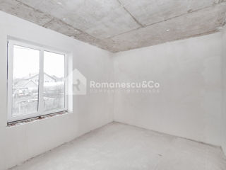 Vanzare Townhouse în Ialoveni, 145 mp+4 ari, variantă albă! foto 9