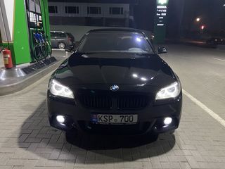 BMW 5 Series foto 4