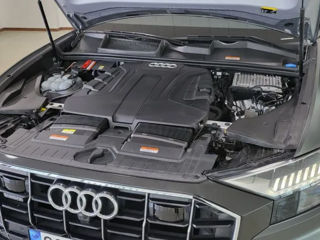 Audi Q8 foto 3