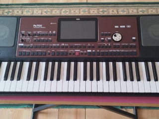 Korg Pa 700