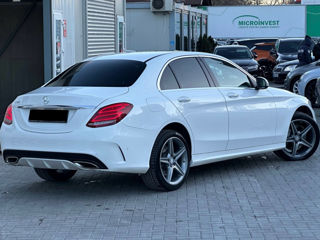 Mercedes C-Class foto 4