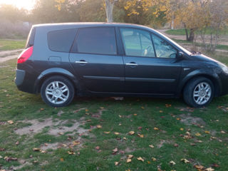 Renault Grand Scenic foto 6