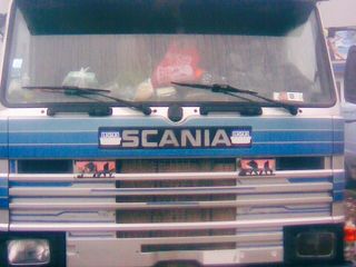 Scania R93M foto 5