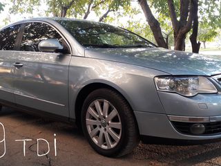 Volkswagen Passat foto 3