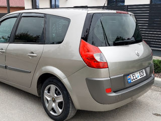 Renault Grand Scenic foto 4