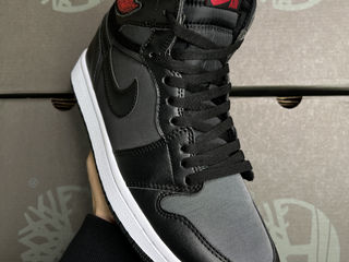 Nike Air Jordan 1 Black Grey Red 42 размер