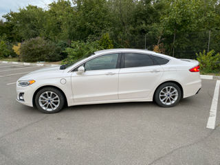 Ford Fusion foto 4