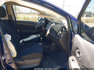 Nissan Versa foto 7