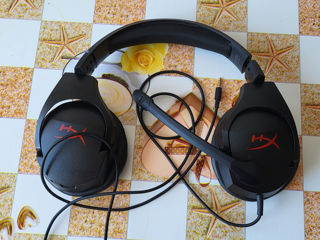 Se vinde casti HyperX Cloud Stinger