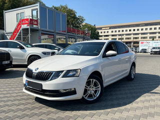 Skoda Octavia foto 1