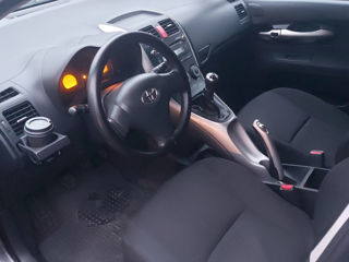 Toyota Auris foto 2