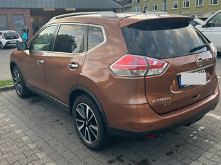 Nissan X-Trail foto 2