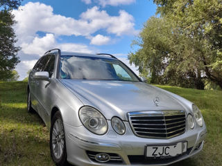 Mercedes E Class foto 2