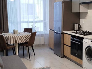 Apartament cu 1 cameră, 43 m², Buiucani, Chișinău foto 3