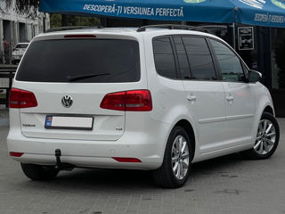 Volkswagen Touran foto 3