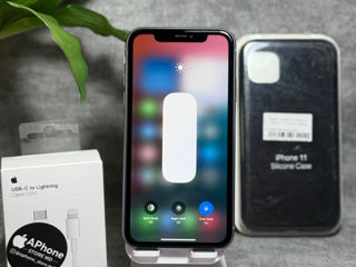 iPhone 11 128 GB foto 4