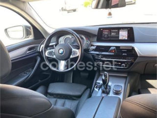 BMW 5 Series foto 5