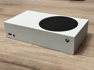 Продам XBOX series S foto 2