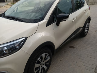 Renault Captur foto 2