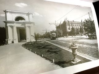 Carte de colecție cu multe fotografii din Chișinăul vechi, stare foarte bună